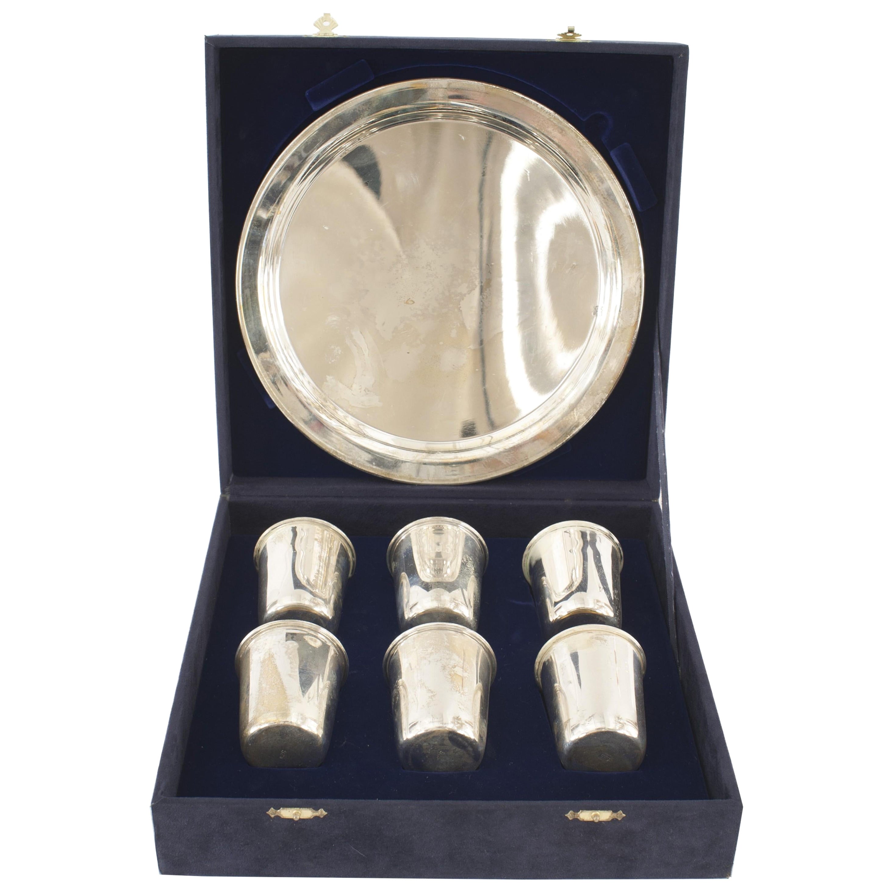 Contemporary Shabbos Cups