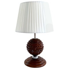 Italienische skulpturale Mid-Century-Tischlampe aus Nussbaumholz, 1960er Jahre