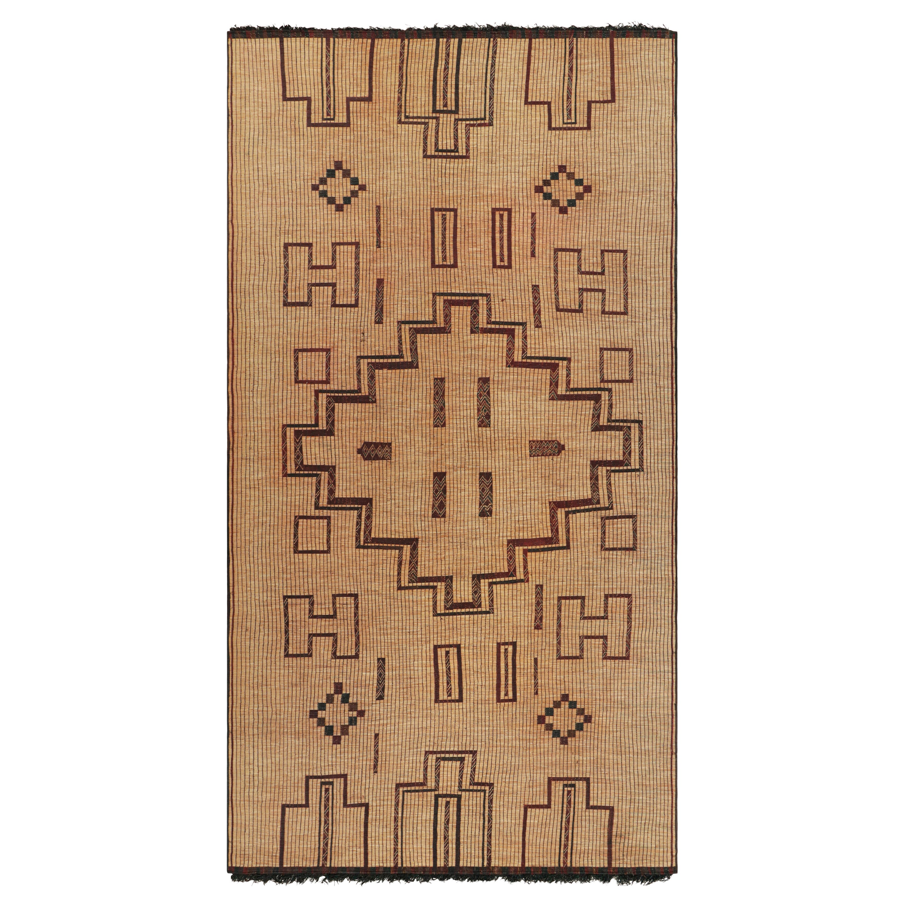 Moroccan Geometric Rug Vintage Moroccan Rug in Pink with Geometric Medallion, from Rug and ...