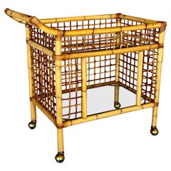 Zweireihiger Vintage-Barwagen aus Rattan mit Glas auf Rollen, Mid-Century Modern