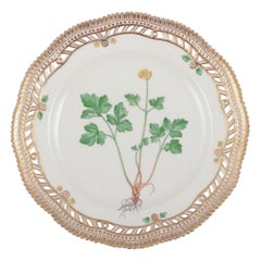 Royal Copenhagen Flora Danica, piatto da pranzo aperto in porcellana con pizzo.