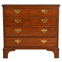 Baúl de cuatro cajones Kittinger Chippendale Colonial Williamsburg Caoba