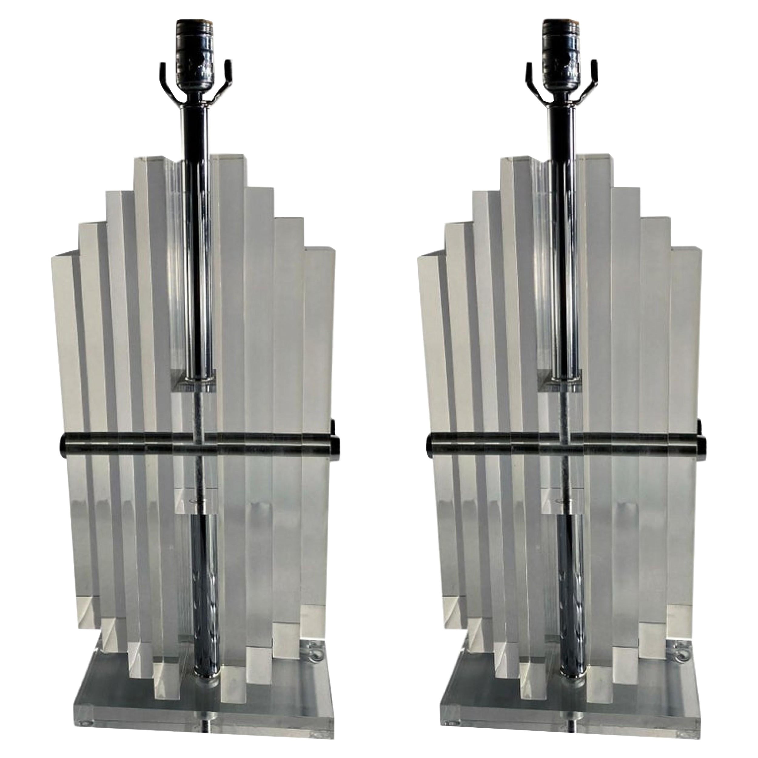 Amerikanische moderne gestapelte Lucite-Lampen, Karl Springer, Paar