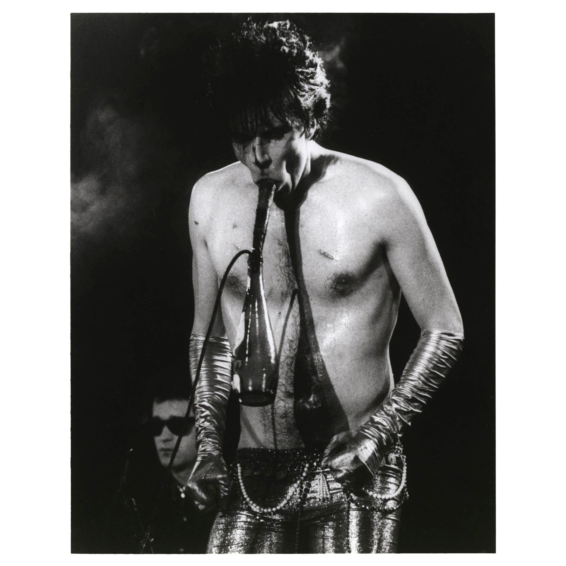 The Cramps Lux Interior Photograph (Vintage-Foto in der Dunkelkammer)