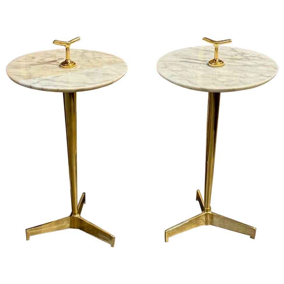 Paire de tables à boire italiennes en laiton et marbre de Carrare