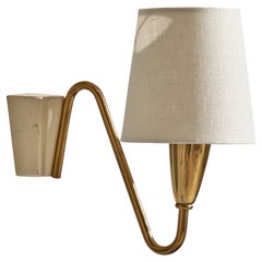 Deutsche Designerin, Wandleuchte, Messing, Metall, Stoff, Deutschland 1950er Jahre
