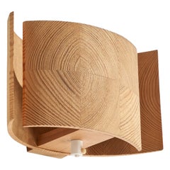 Schwedische Designerin, Wandleuchte, Kiefernholz, Schweden, 1970er Jahre