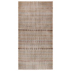 Tappeto vintage Zeki Müren con motivo geometrico policromatico da Rug & Kilim