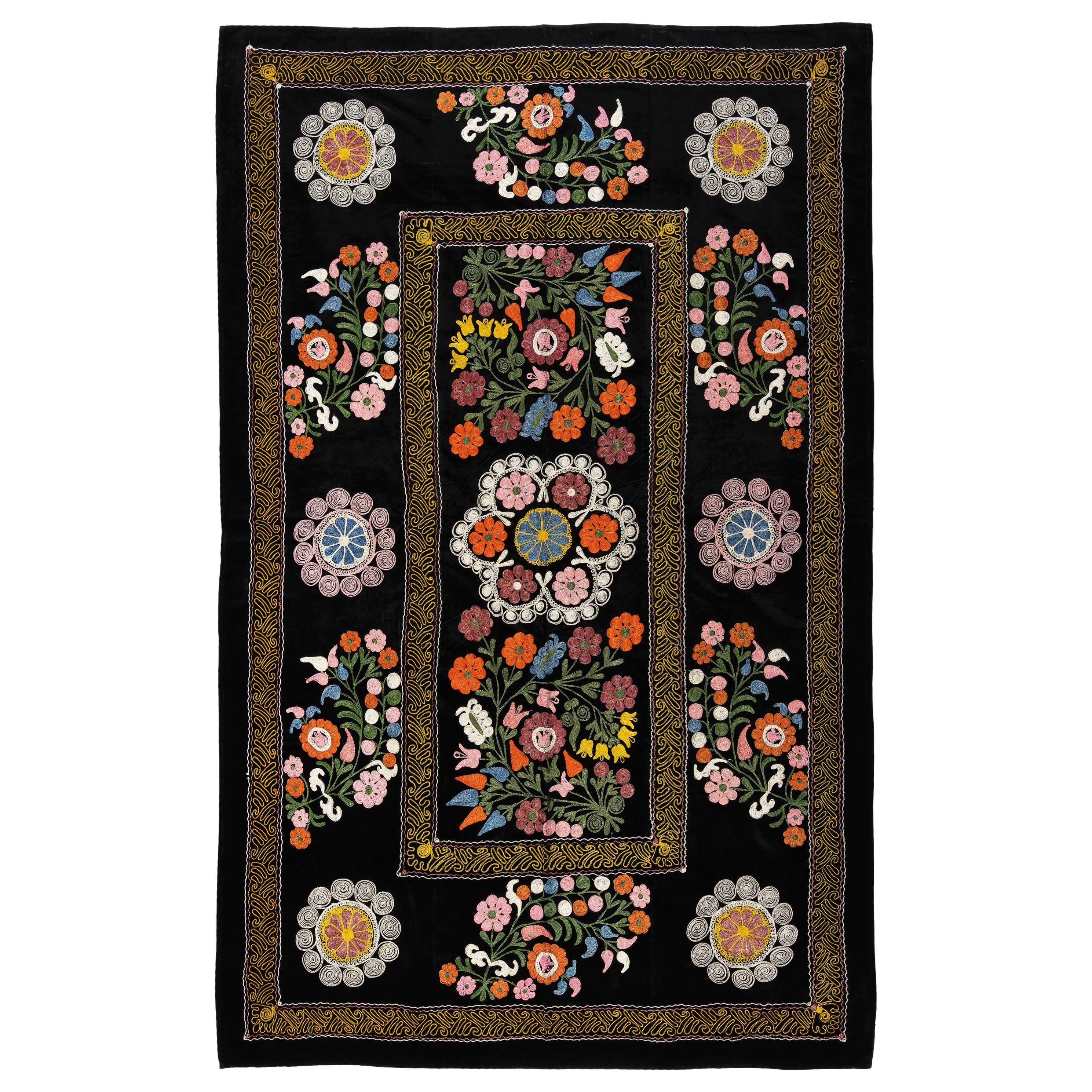 Cubrecama Bordado de Seda Vintage de 4,3x6,8 Pies, Colgante de Pared Suzani Asiático en Negro en venta
