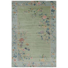 Rug & Kilim's Oversized Chinese Art Deco Style Floral Rug in Green and Blue (tapis chinois surdimensionné de style Art déco en vert et bleu)