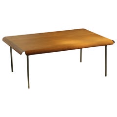 Charles & Ray Eames Experimentaler Couchtisch aus geformtem Sperrholz, 1945