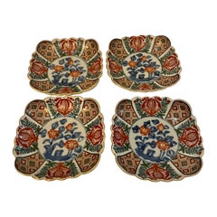 Unusual Set of 4 Small Antique Japanese Quality Imari Dishes
