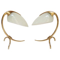Paire de petites lampes de chevet/de table tripode en laiton et verre Oscar Torlasco