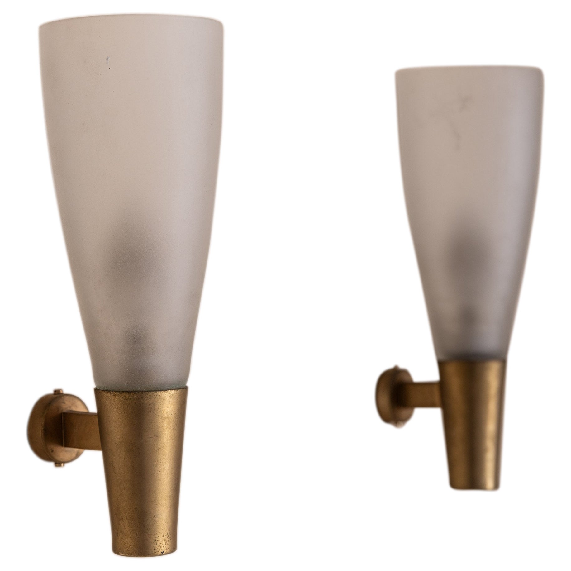 Midcentury pair of wall lights mod. 1537 by Pietro Chiesa for Fontana Arte