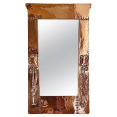 Miroir Arts & Crafts encadré de cuivre par Liberty & Co
