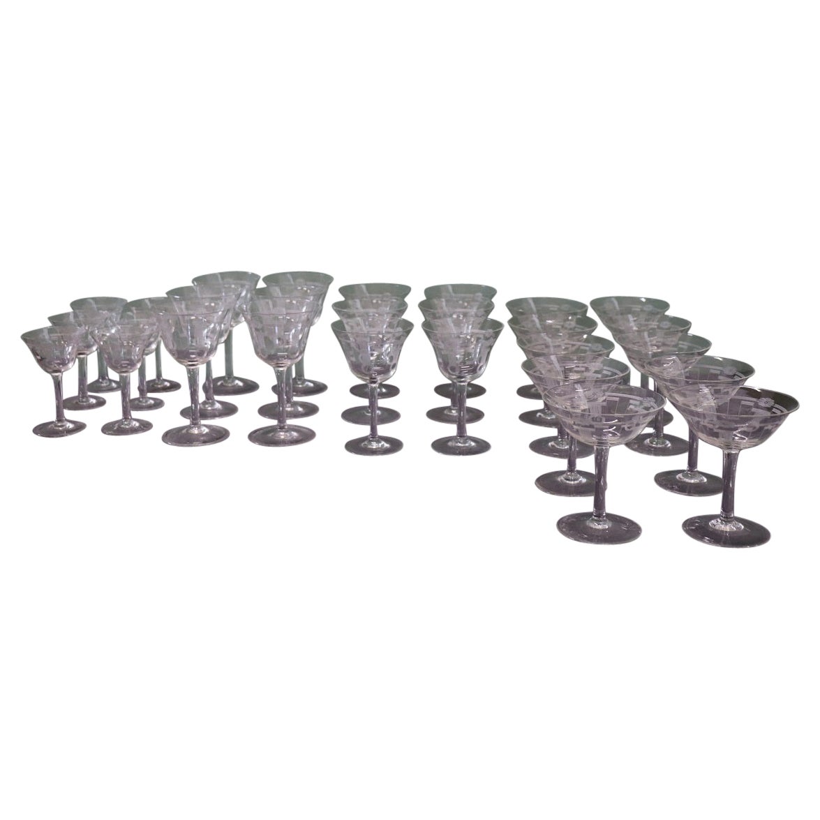 Set di 28 eleganti bicchieri di cristallo