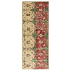 Tappeto runner turco vintage in verde con motivi floreali, da Rug & Kilim