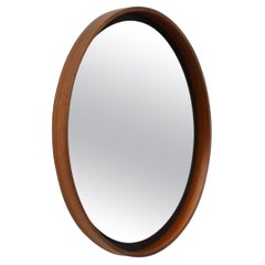 Specchio da parete rotondo in teak con cornice in stile Aksel Kjersgaard Odder, anni '70, su supporto