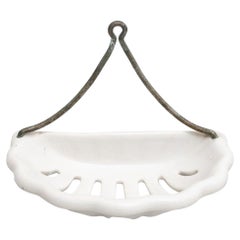 Jabonera antigua de porcelana, hacia 1940
