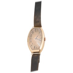 Reloj de pulsera tradicional vintage de oro de 18 quilates, circa 1930