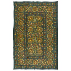 Monture murale brodée en soie verte moderne, décoration murale ouzbeke de 4,6 x 6,9 pieds
