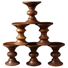 Sgabelli Time Life di Charles and Ray Eames in noce per Herman Miller