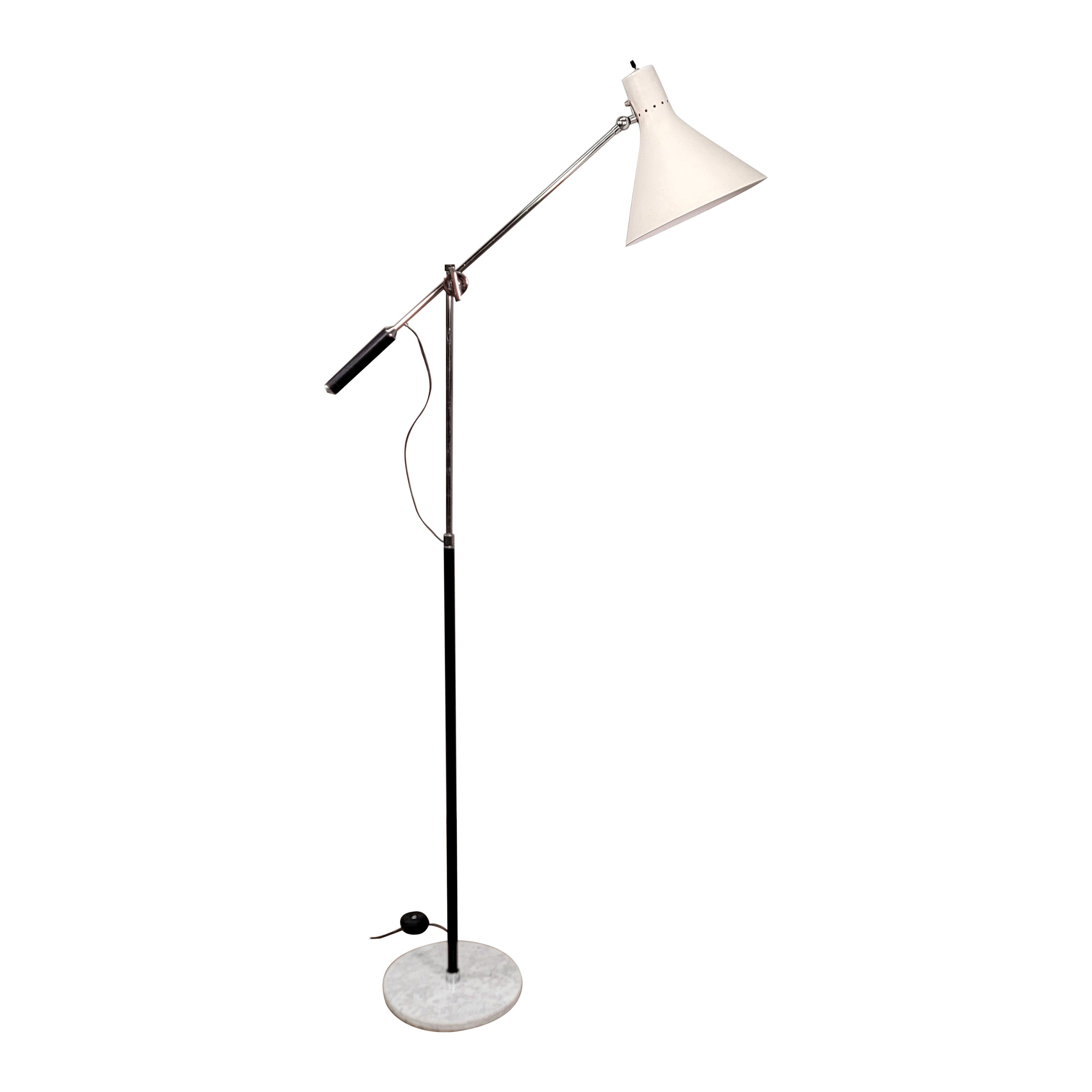 Arteluce Single-Arm White Adjustable Floor Lamp