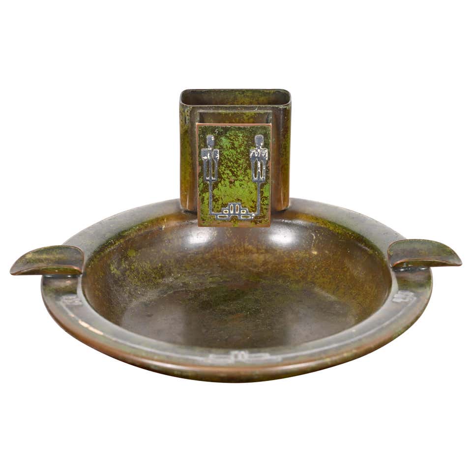 Roycroft Arts and Crafts Hammered Copper Ashtray For Sale at 1stDibs