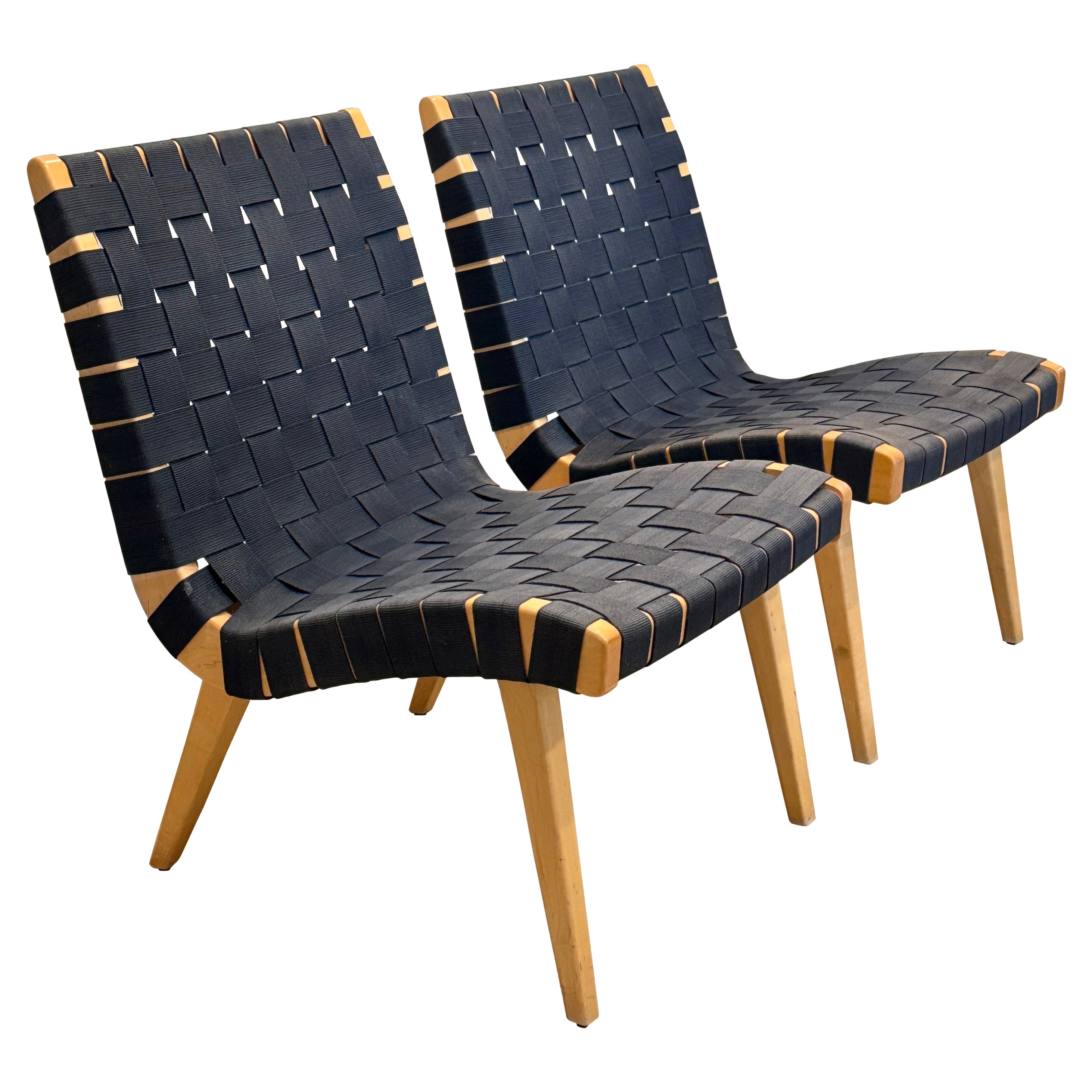 Une paire de chaises longues modèle 654 de Jens Risom, conçues dans les années 1940 pour Knoll en vente