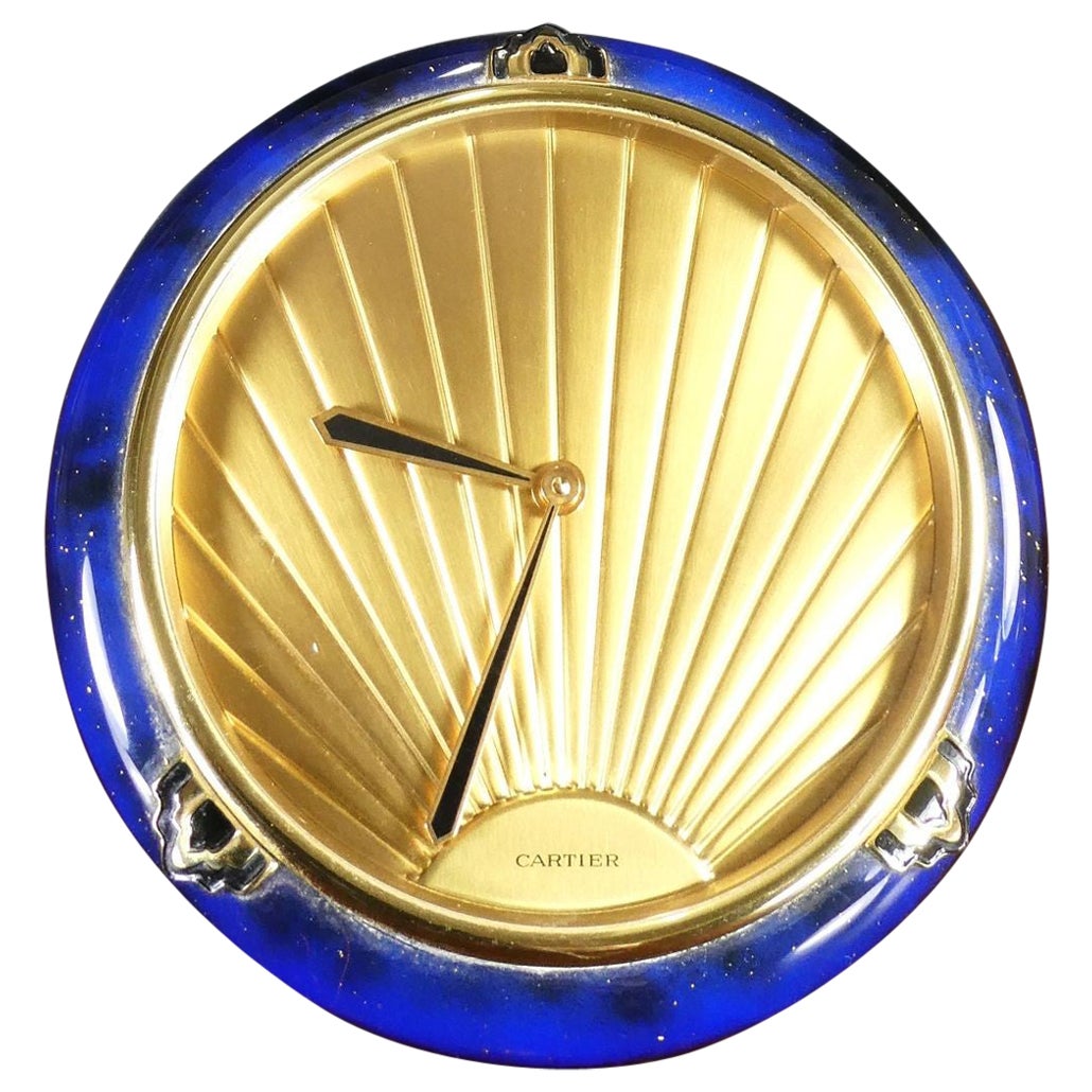 Cartier, horloge de bureau de style Art déco en émail bleu