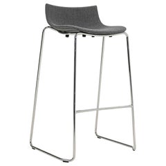 2022 Sgabello da bar Carl Hansen Preludia in tessuto grigio di Brad Ascalon, modello BA004F