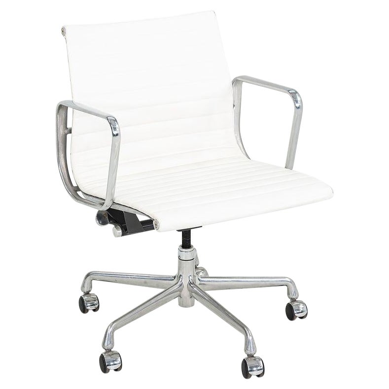 2010s Herman Miller Eames Aluminum Management Desk Chair Light White Naugahyde