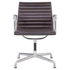 2012 Herman Miller Grupo Eames Aluminio Silla de Escritorio Lateral Piel Marrón 12+ Disponibles