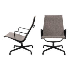 Herman Miller Eames Aluminum Group Outdoor Loungesessel, Paar 2022, Grau / Schwarz, Paar