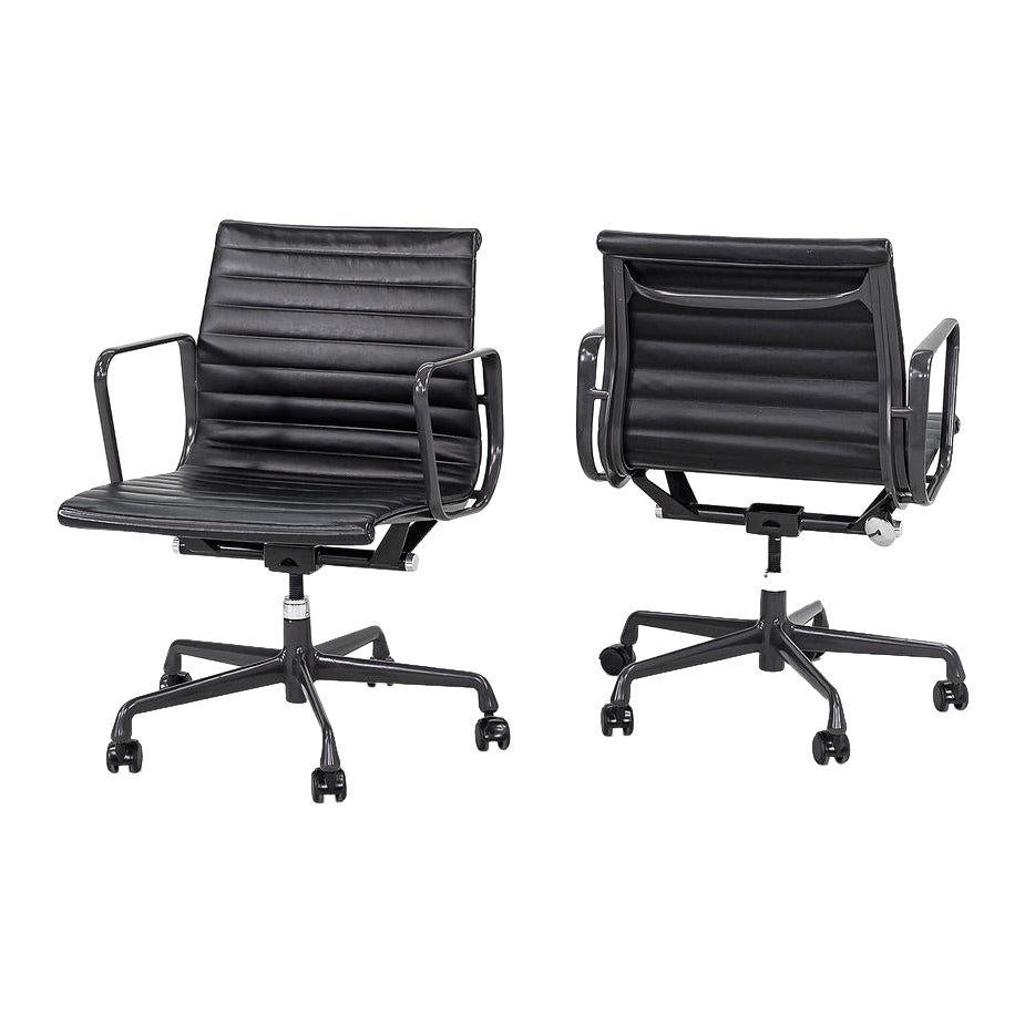 2012 Herman Miller Eames Aluminum Management Desk Chairs Black Leather 12+ Avail