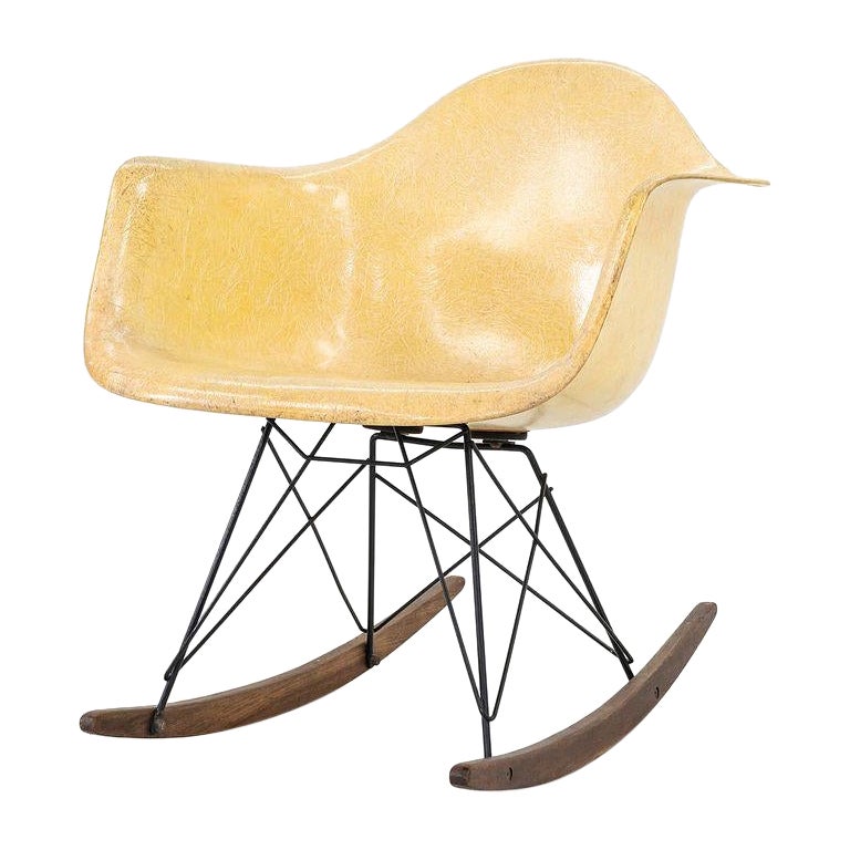1951 Herman Miller Eames RAR Fiberglass Rocking Chair w/ Rope Edge & Zenith Tags