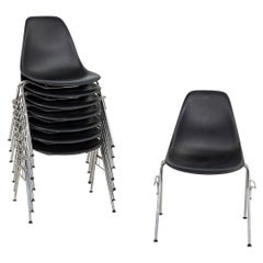 2015 Herman Miller Stacking Eames Plastic Side Shell Dining Chairs 4x Available