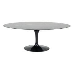 2010er Jahre Eero Saarinen für Knoll 78x48 Zoll Schwarzer Esstisch aus Nero Marquina-Marmor