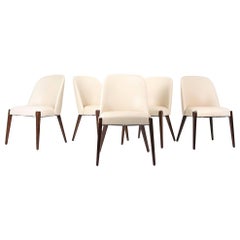 2020 Juego de cinco sillas de comedor Alecia Interlude Home Madera maciza y cuero blanco