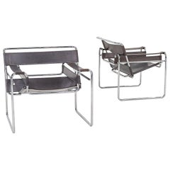 1970s Pair of Wassily Chairs by Marcel Breuer for Knoll in Grey Leather Model B3
