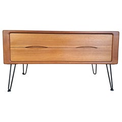 Cómoda de madera de teca, Dinamarca, 1960