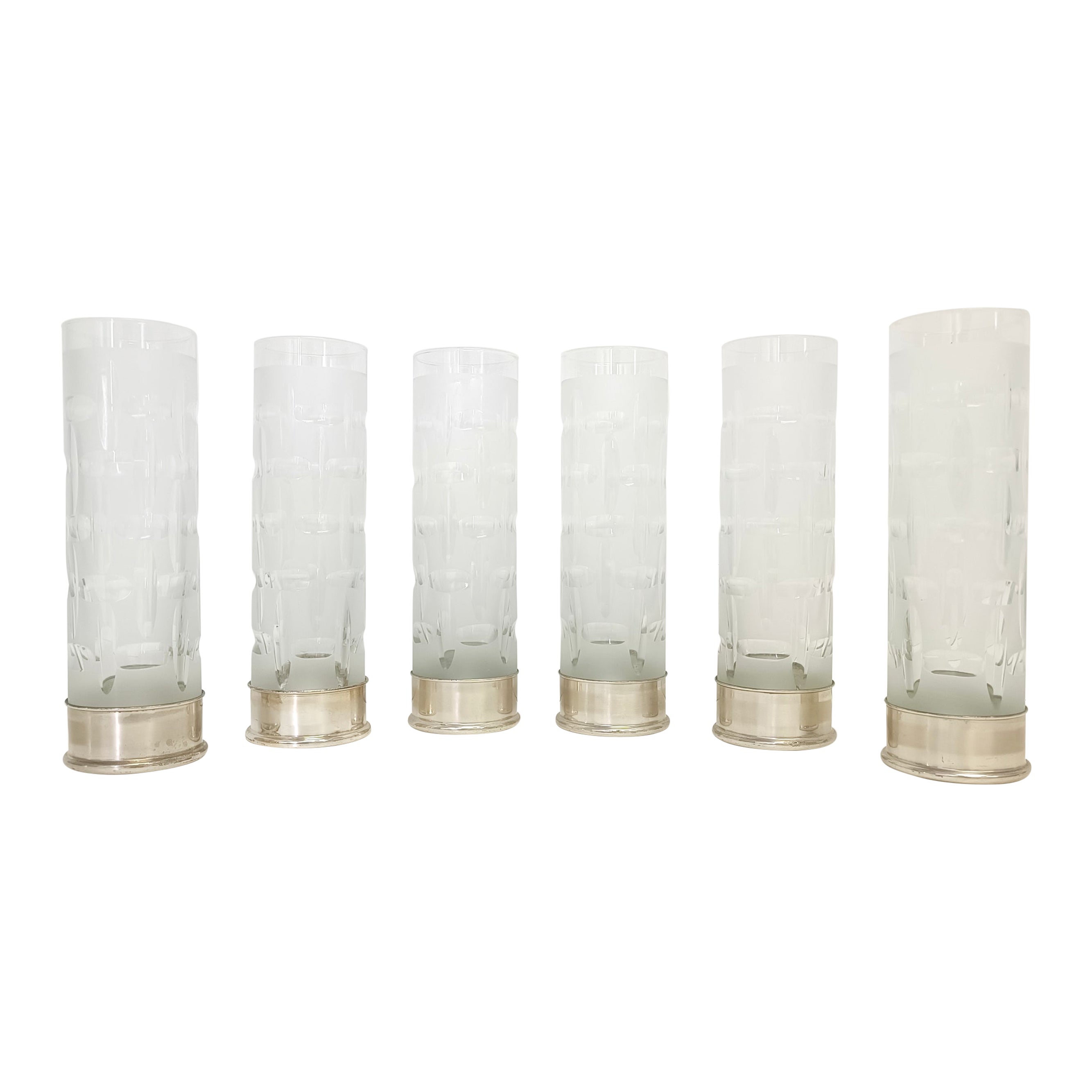 Set di sei bicchieri da bere in cristallo e argento con fondo in stile boemo