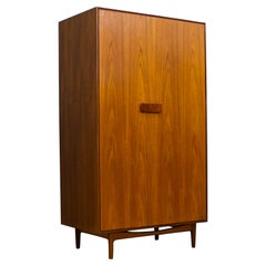 Armadio in teak di metà secolo di Kofod Larsen per G-Plan, 1960