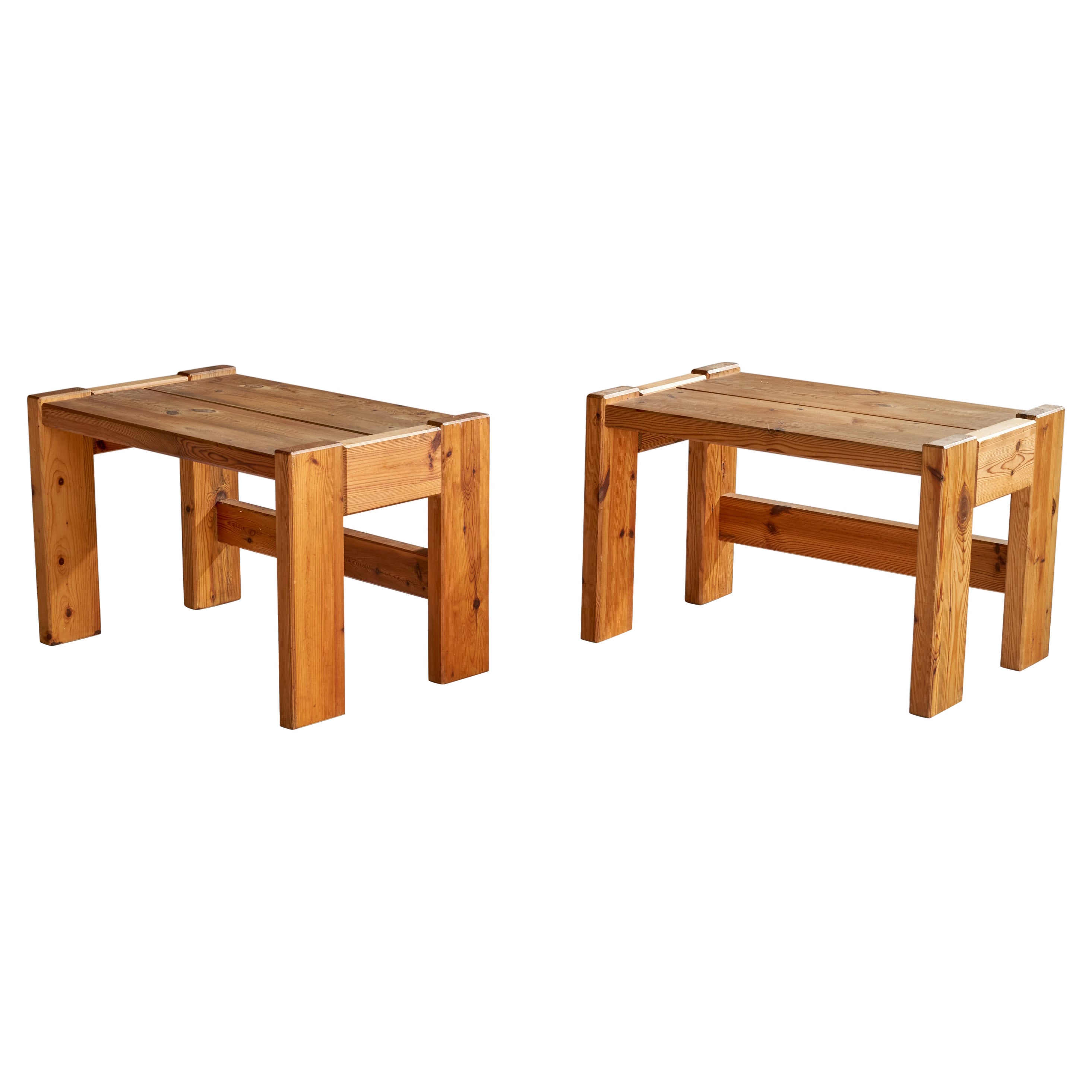 Schwedischer Designer, Beistelltische, Kiefernholz, Schweden, 1970er Jahre