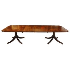 Circa 1970s Georgian Style English Dining Table by Millwood Cabinetmakers