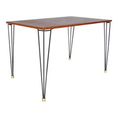 Französischer 1950er Jahre Schwarzer Metall und Wood Occasional / Schreibtisch