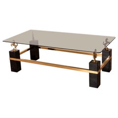 Mesa de centro vintage de cristal y latón de los años 70 diseñada por Maison Charles