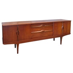 A mid century modern sideboard by Stonehill, circa 1960s