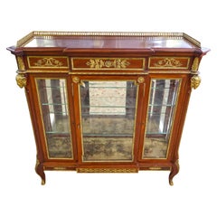 19. Jahrhundert Französisch Louis XVI Stil Mahagoni Bronze montiert Kabinett Vitrine