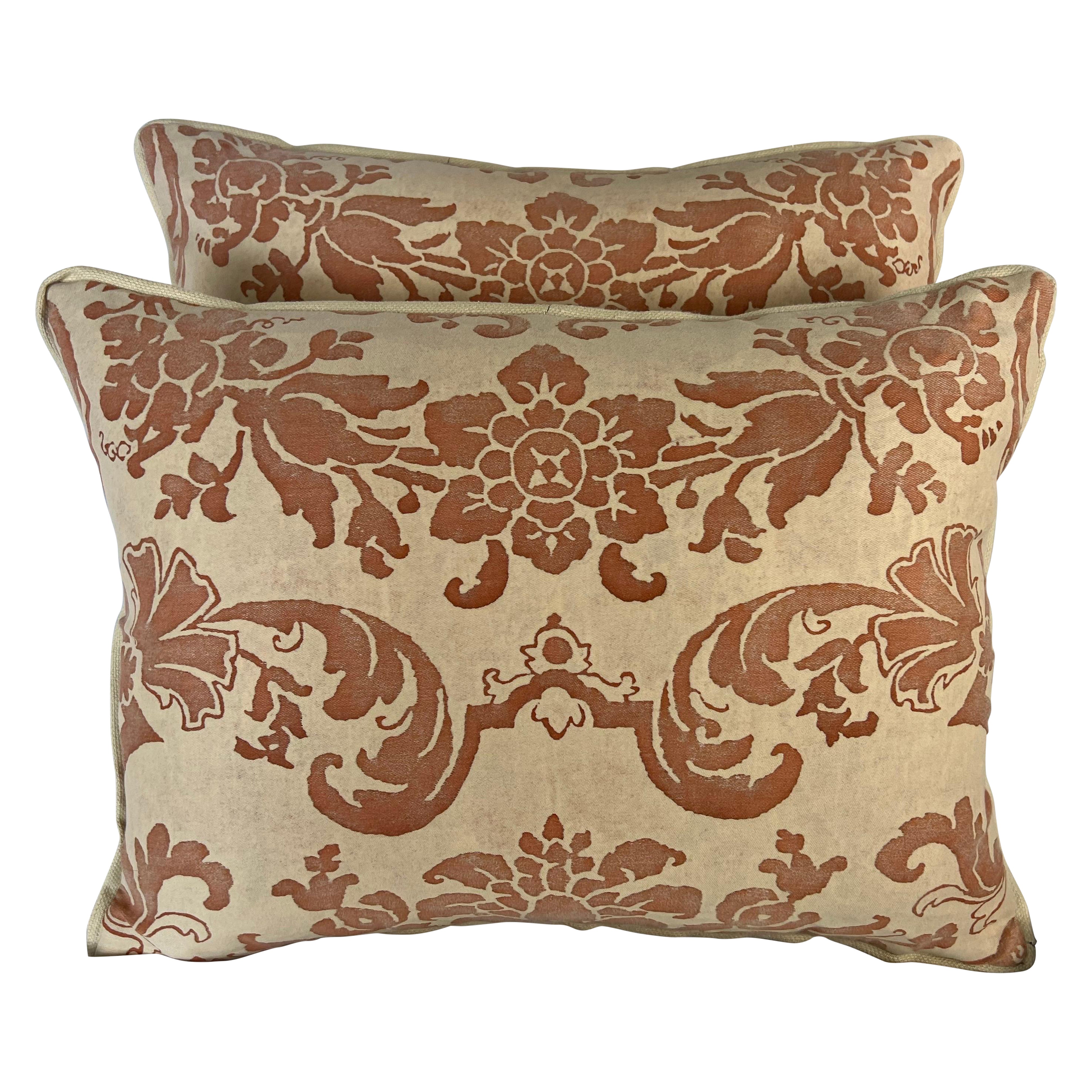 Paar Fortuny-Textil-Kissen